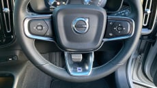 Volvo Xc40 2.0 D3 R DESIGN 5dr AWD Geartronic Diesel Estate